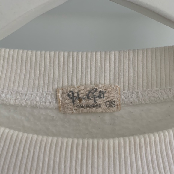 Brandy Melville Crewneck - Picture 3 of 4